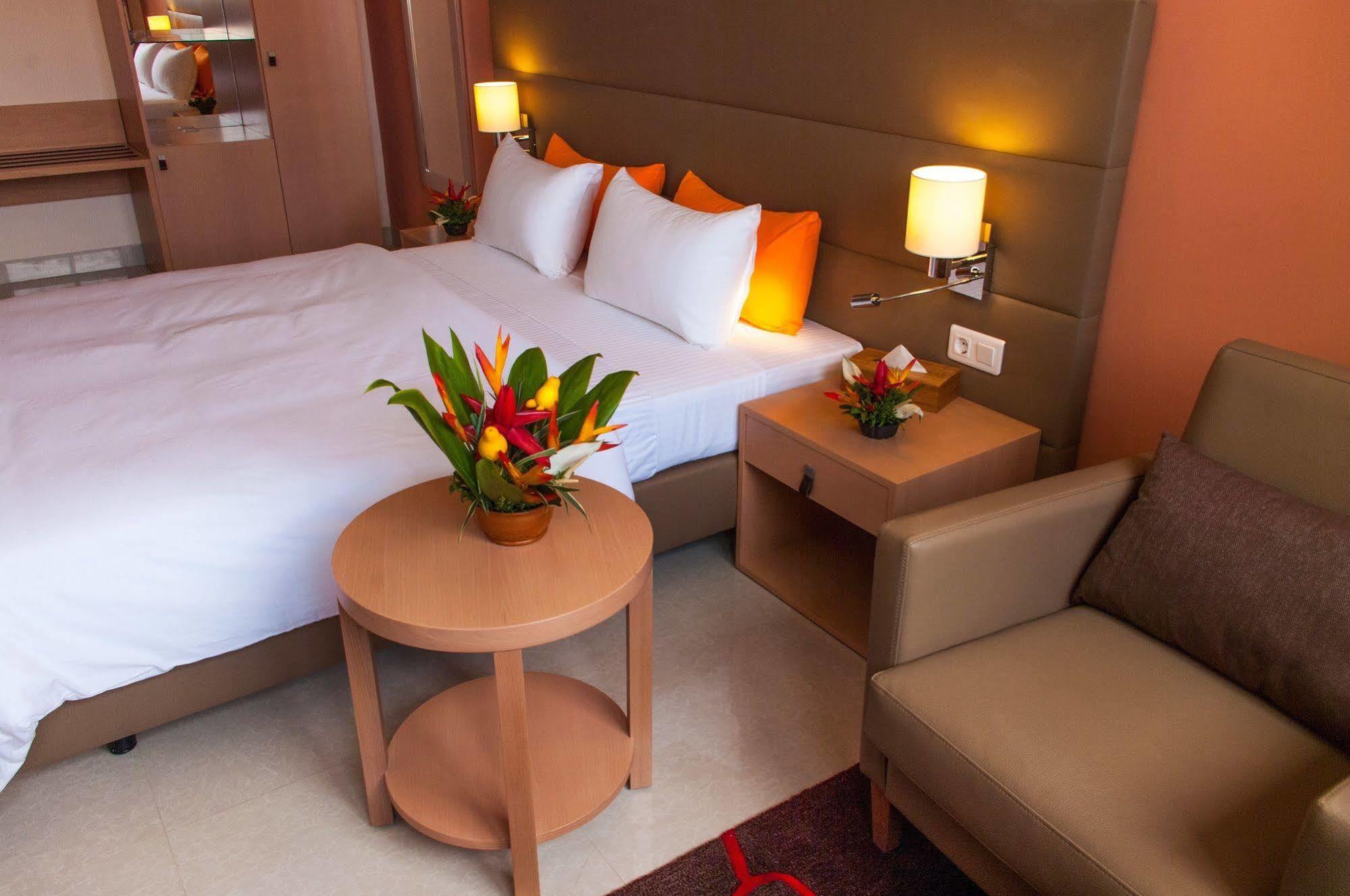 Bravia Hotel Ouagadougou Exteriér fotografie